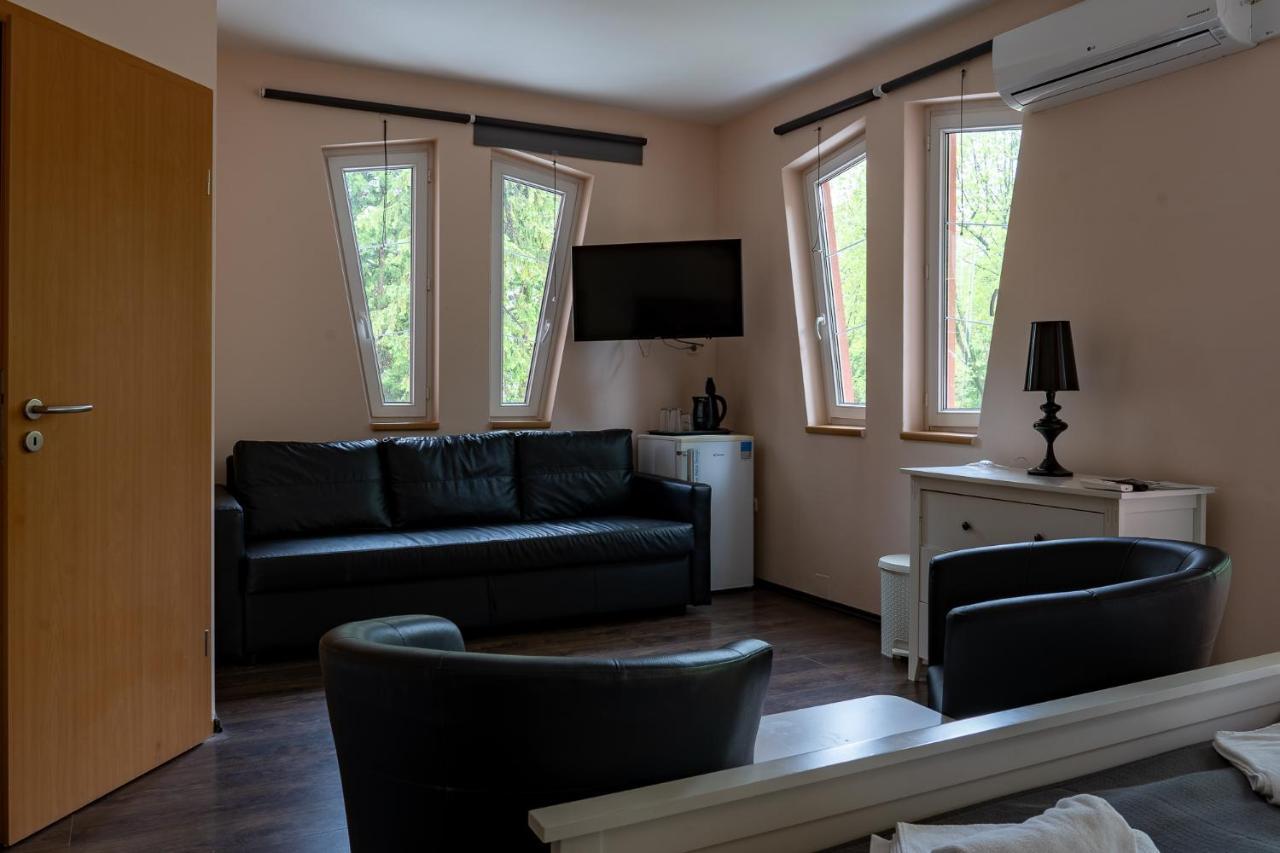 Accomo Apartmanház Siófok Eksteriør billede